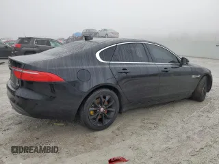 2017 Jaguar XF with VIN SAJBJ4BN0HCY32584, listed as a Copart auction lot 81320524 with 74,104 mi miles and Clean Title. Bid and sale history available at DreamBid. Image 3.