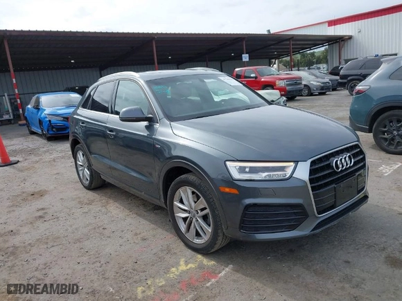 2018 Audi Q3 Premium Plus with VIN WA1HCCFS7JR019415, listed as a IAAI auction lot 41709593 with 59,445 mi miles. Bid and sale history available at carsss.com. Image 1.