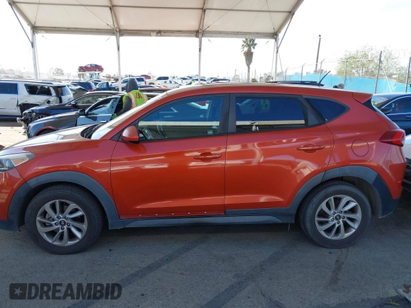 2017 Hyundai Tucson SE with VIN KM8J23A48HU357394, listed as a IAAI auction lot 41841968 with 74,769 mi miles. Bid and sale history available at carsss.com. Image 14.