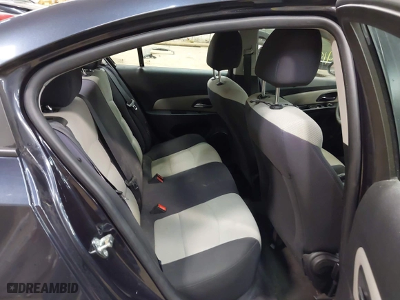 2015 Chevrolet Cruze LS with VIN 1G1PA5SG9F7222676, listed as a IAAI auction lot 41951033 with 102,375 mi miles. Bid and sale history available at carsss.com. Image 8.