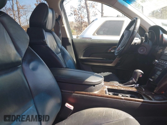 2011 Acura MDX with VIN 2HNYD2H22BH535672, listed as a IAAI auction lot 41647709 with 177,547 mi miles. Bid and sale history available at carsss.com. Image 5.