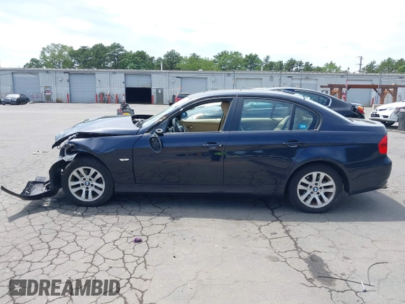 2007 BMW 3 Series 328xi z VIN WBAVC93577KX52072, wystawiony jako IAAI lot #42615912 z przebiegiem 138 000 mil mil oraz . Historia ofert i sprzedaży dostępna na DreamBid. Obrazek 15.