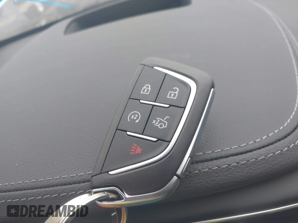 2024 Cadillac CT5 Premium Luxury z VIN 1G6DT5RW3R0129279, wystawiony jako IAAI lot #42011369 z przebiegiem 5 477 mil mil oraz . Historia ofert i sprzedaży dostępna na DreamBid. Obrazek 11.