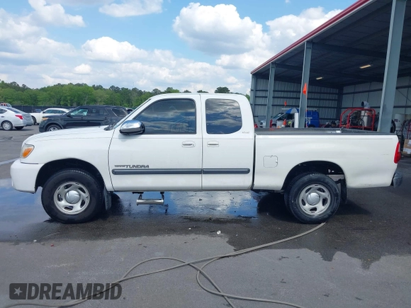 2006 Toyota Tundra SR5 with VIN 5TBRU34106S464095, listed as a IAAI auction lot 42004981 with 362,683 mi miles. Bid and sale history available at carsss.com. Image 14.
