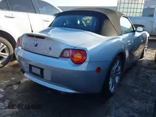 2003 BMW Z4 3.0i с VIN 4USBT53463LU04915, выставлен на аукционе IAAI как лот 41675402 с пробегом 69 036 миль миль и . История ставок и продаж доступна на DreamBid. Изображение 4.