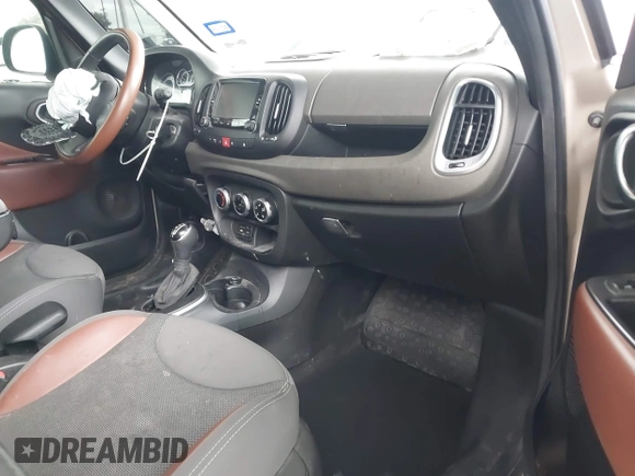 2014 FIAT 500L Trekking with VIN ZFBCFADHXEZ015287, listed as a IAAI auction lot 42063297 with 81,858 mi miles and . Bid and sale history available at DreamBid. Image 5.
