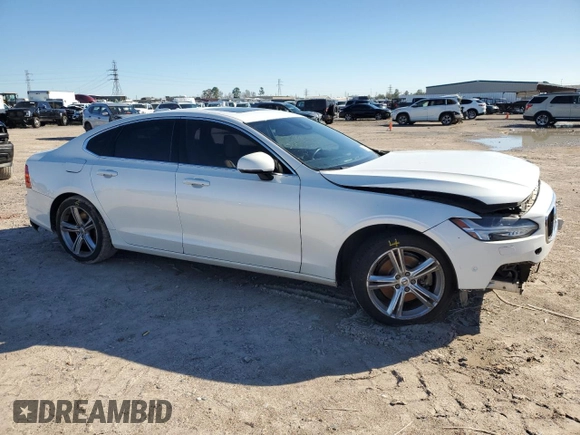 2017 Volvo S90 Momentum z VIN YV1102AK1H1006969, wystawiony jako Copart lot #41661235 z przebiegiem 131 560 mil mil oraz Szkody całkowita. Historia ofert i sprzedaży dostępna na DreamBid. Obrazek 4.
