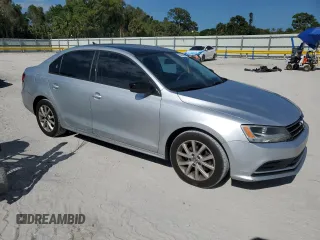 2015 Volkswagen Jetta Sedan 1.8T SE w/Connectivity with VIN 3VWD07AJ3FM277990, listed as a Copart auction lot 53229895 with 207,427 mi miles and Clean Title. Bid and sale history available at carsss.com. Image 4.