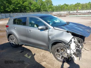 2020 Kia Sportage LX z VIN KNDPMCAC8L7628865, wystawiony jako IAAI lot #42190291 z przebiegiem 72 646 mil mil oraz . Historia ofert i sprzedaży dostępna na DreamBid. Obrazek 13.