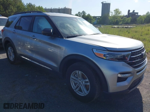 2024 Ford Explorer XLT with VIN 1FMSK7DH5RGA42479, listed as a IAAI auction lot 41667832 with 6,042 mi miles and . Bid and sale history available at DreamBid. Image 1.
