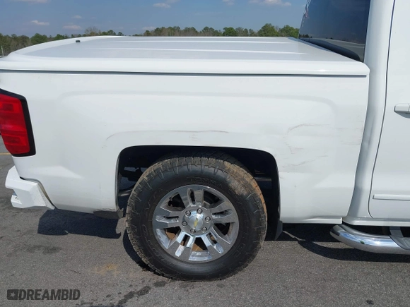 2015 Chevrolet Silverado 1500 LT with VIN 3GCUKREC9FG190338, listed as a IAAI auction lot 41793915 with 116,558 mi miles. Bid and sale history available at carsss.com. Image 18.