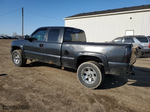 2000 Chevrolet Silverado 1500 LS with VIN 2GCEK19T3Y1230277, listed as a Copart auction lot 51066515 with 131,797 mi miles and Clean Title. Bid and sale history available at carsss.com. Image 2.
