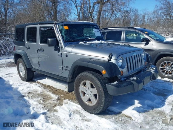 2013 Jeep Wrangler Unlimited Sport with VIN 1C4BJWDGXDL651995, listed as a IAAI auction lot 41578040 with 114,698 mi miles. Bid and sale history available at carsss.com. Image 1.