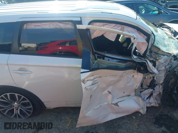 2017 Mitsubishi Outlander SE with VIN JA4AD3A39HZ024348, listed as a IAAI auction lot 42572866 with 112,372 mi miles and . Bid and sale history available at DreamBid. Image 14.