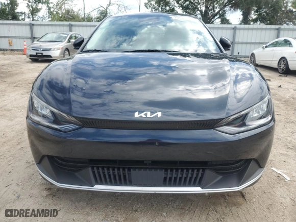 2022 Kia EV6 Light with VIN KNDC34LB9N5065576, listed as a Copart auction lot 70694694 with 18,546 mi miles and Non Repairable. Bid and sale history available at carsss.com. Image 5.