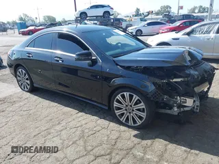 2018 Mercedes-Benz CLA 250 z VIN WDDSJ4EB9JN663715, wystawiony jako IAAI lot #42255271 z przebiegiem 72 242 mil mil oraz . Historia ofert i sprzedaży dostępna na DreamBid. Obrazek 1.