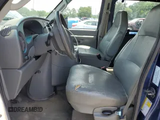 2008 Ford Econoline Passenger XL z VIN 1FBNE31L08DA48608, wystawiony jako Copart lot #58500125 z przebiegiem 177 915 mil mil oraz Szkoda całkowita • Salvage title. Historia ofert i sprzedaży dostępna na DreamBid. Obrazek 7.