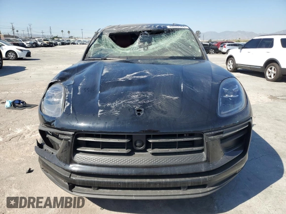 2023 Porsche Macan with VIN WP1AA2A50PLB01554, listed as a Copart auction lot 44022365 with 31,549 mi miles and Salvage title. Bid and sale history available at DreamBid. Image 5.