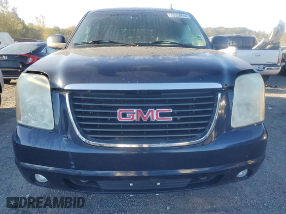 2007 GMC Yukon SLT with VIN 1GKFK13077J126628, listed as a Copart auction lot 75358444 with 196,868 mi miles and Clean Title. Bid and sale history available at carsss.com. Image 5.