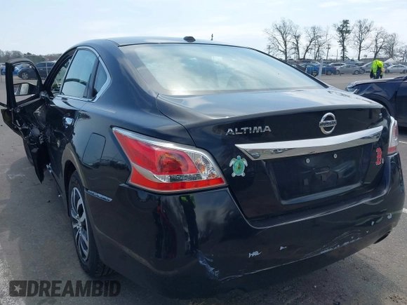 2015 Nissan Altima 2.5 S with VIN 1N4AL3AP7FN891964, listed as a IAAI auction lot 42011031 with 133,863 mi miles. Bid and sale history available at carsss.com. Image 3.