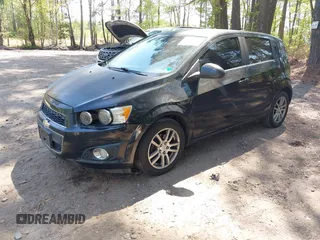 2013 Chevrolet Sonic LT with VIN 1G1JC6SG5D4181242, listed as a IAAI auction lot 42082724 with 184,463 mi miles. Bid and sale history available at carsss.com. Image 2.