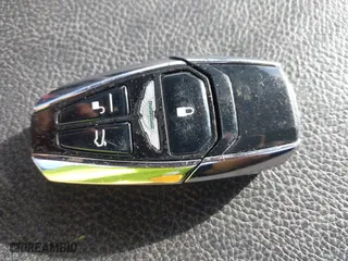 2019 Aston Martin Vantage with VIN SCFSMGAW6KGN01639, listed as a IAAI auction lot 41199331 with 37,462 mi miles. Bid and sale history available at carsss.com. Image 11.