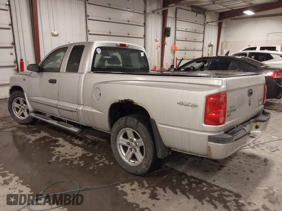 2010 Dodge Dakota with VIN 1D7CW3BP7AS103645, listed as a IAAI auction lot 41514841 with 158,125 mi miles and . Bid and sale history available at DreamBid. Image 3.