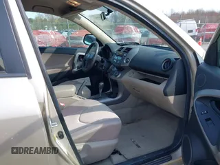 2008 Toyota RAV4 with VIN JTMBD33V685207304, listed as a IAAI auction lot 42077911 with 246,172 mi miles. Bid and sale history available at carsss.com. Image 5.