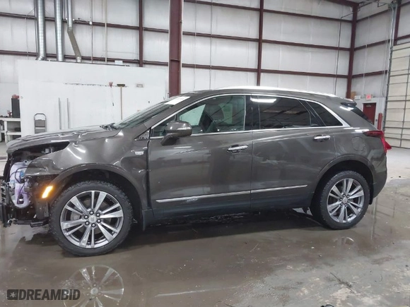 2020 Cadillac XT5 Premium Luxury AWD with VIN 1GYKNDRS4LZ208396, listed as a IAAI auction lot 41697036 with NaN miles. Bid and sale history available at carsss.com. Image 15.