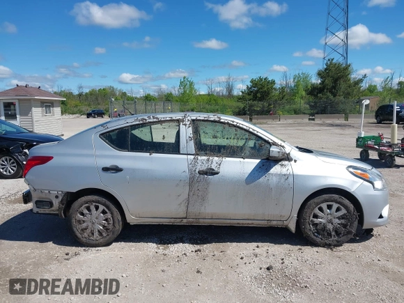 2016 Nissan Versa SV z VIN 3N1CN7AP5GL915381, wystawiony jako IAAI lot #42334410 z przebiegiem 86 373 mil mil oraz . Historia ofert i sprzedaży dostępna na DreamBid. Obrazek 14.