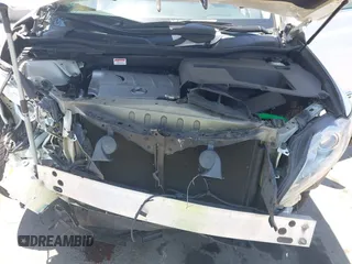 2011 Lexus RX 350 с VIN 2T2ZK1BA4BC052944, выставлен на аукционе IAAI как лот 42305841 с пробегом 67 576 миль миль и . История ставок и продаж доступна на DreamBid. Изображение 10.