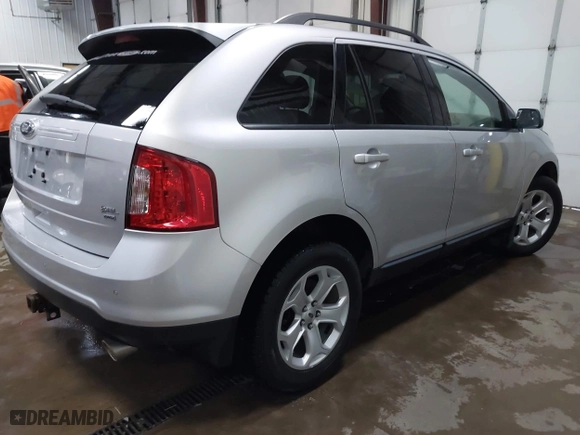 2014 Ford Edge SEL with VIN 2FMDK4JC6EBB65256, listed as a IAAI auction lot 41599734 with 117,552 mi miles. Bid and sale history available at carsss.com. Image 4.