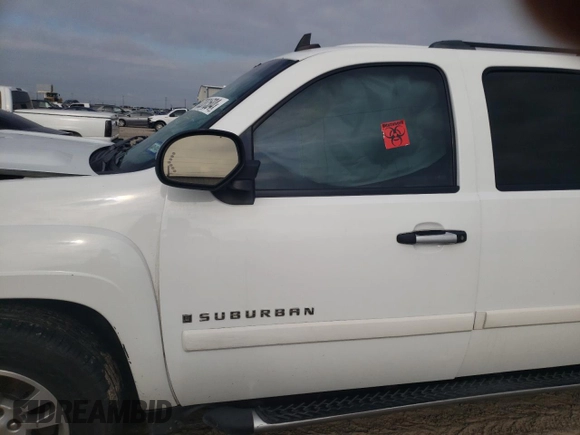 2008 Chevrolet Suburban LT w/3LT with VIN 3GNFC16078G200144, listed as a Copart auction lot 70281504 with 0 mi miles and Salvage Title. Bid and sale history available at carsss.com. Image 7.