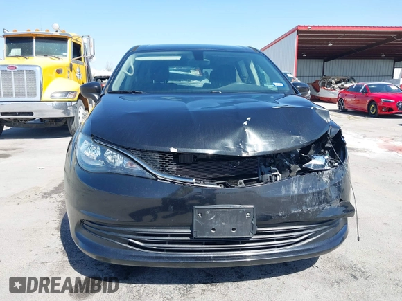 2017 Chrysler Pacifica Touring with VIN 2C4RC1DG6HR501164, listed as a IAAI auction lot 41863304 with 87,705 mi miles and . Bid and sale history available at DreamBid. Image 13.