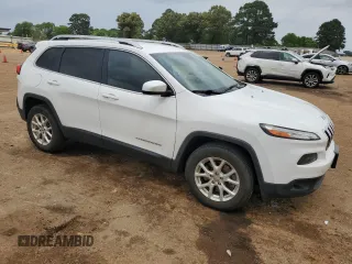 2016 Jeep Cherokee Altitude with VIN 1C4PJMCB2GW367294, listed as a Copart auction lot 54678035 with 162,202 mi miles and Clean title. Bid and sale history available at DreamBid. Image 4.