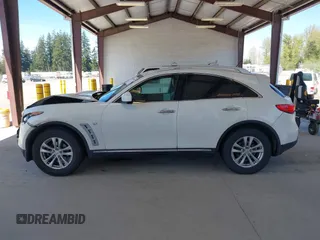 2015 Infiniti QX70 with VIN JN8CS1MU3FM381990, listed as a IAAI auction lot 42034244 with Not Provided miles and . Bid and sale history available at DreamBid. Image 14.