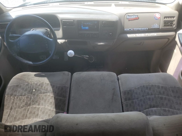 2000 Ford F-250 XL with VIN 1FTNX20F5YEB36415, listed as a Copart auction lot 55061505 with 225,855 mi miles and Salvage title. Bid and sale history available at DreamBid. Image 8.