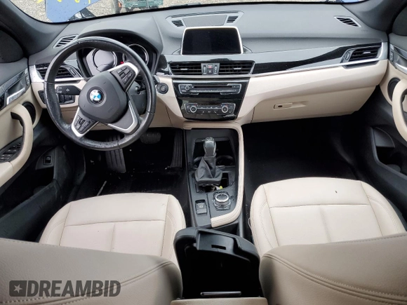 2018 BMW X1 sDrive28i with VIN WBXHU7C33J3F04439, listed as a Copart auction lot 45034033 with 28,091 mi miles. Bid and sale history available at carsss.com. Image 8.