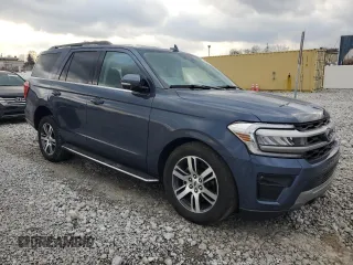 2022 Ford Expedition XLT with VIN 1FMJU1JT2NEA53876, listed as a Copart auction lot 44009255 with 34,632 mi miles and Salvage Title. Bid and sale history available at carsss.com. Image 4.