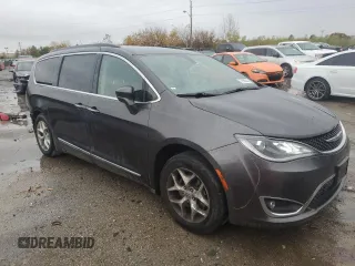 2017 Chrysler Pacifica Touring L with VIN 2C4RC1BG4HR810277, listed as a Copart auction lot 77885014 with 101,492 mi miles and Salvage Title. Bid and sale history available at DreamBid. Image 4.