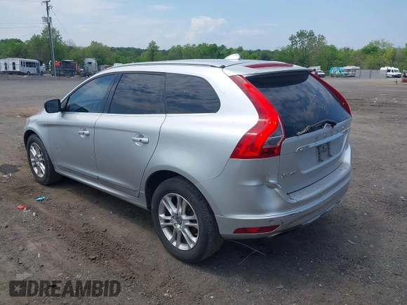 2016 Volvo XC60 T5 Premier with VIN YV4612RK0G2842422, listed as a IAAI auction lot 42123143 with 165,081 mi miles. Bid and sale history available at carsss.com. Image 3.