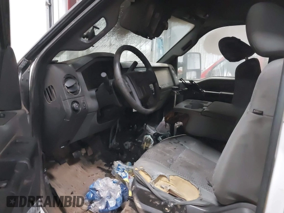 2015 Ford F-250 XLT with VIN 1FT7X2B68FEC25138, listed as a IAAI auction lot 38075714 with Not provided miles and . Bid and sale history available at DreamBid. Image 5.