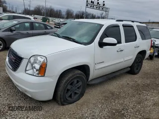 2008 GMC Yukon SLT w/4SA with VIN 1GKFK13068J202051, listed as a Copart auction lot 43510655 with 176,853 mi miles and Salvage Title. Bid and sale history available at carsss.com. Image 1.