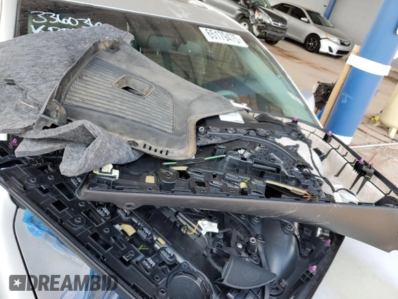2019 Mercedes-Benz GLC 300 with VIN WDC0G4JB4KV126042, listed as a Copart auction lot 65271325 with 127,086 mi miles and Salvage title. Bid and sale history available at DreamBid. Image 13.