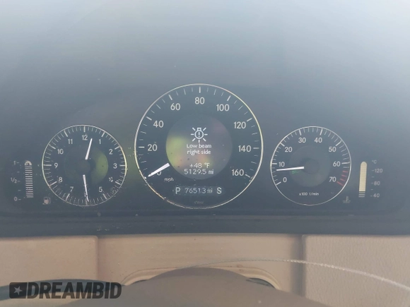 2007 Mercedes-Benz CLK 350 with VIN WDBTK56F07T082559, listed as a IAAI auction lot 42012047 with 76,513 mi miles and . Bid and sale history available at carsss.com. Image 7.