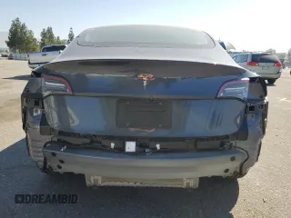 2023 Tesla Model 3 z VIN 5YJ3E1EAXPF583968, wystawiony jako Copart lot #63994085 z przebiegiem 23 723 mil mil oraz Szkoda całkowita • Salvage title. Historia ofert i sprzedaży dostępna na DreamBid. Obrazek 6.