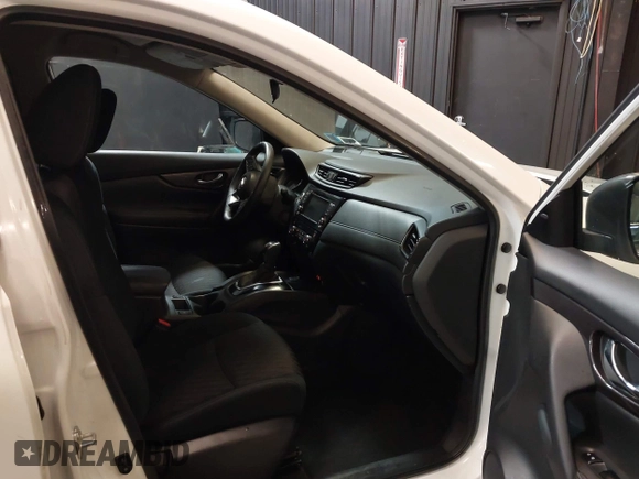 2019 Nissan Rogue SL with VIN 5N1AT2MV1KC827435, listed as a IAAI auction lot 41480759 with 55,842 mi miles. Bid and sale history available at carsss.com. Image 5.