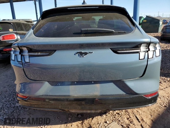 2023 Ford Mustang Mach-E Premium z VIN 3FMTK3R78PMA26955, wystawiony jako Copart lot #50068925 z przebiegiem 41 851 mil mil oraz Szkoda całkowita • Salvage title. Historia ofert i sprzedaży dostępna na DreamBid. Obrazek 6.