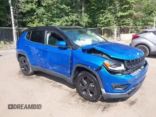 2018 Jeep Compass Latitude with VIN 3C4NJCBB7JT327275, listed as a IAAI auction lot 40176960 with 74,320 mi miles. Bid and sale history available at carsss.com. Image 1.