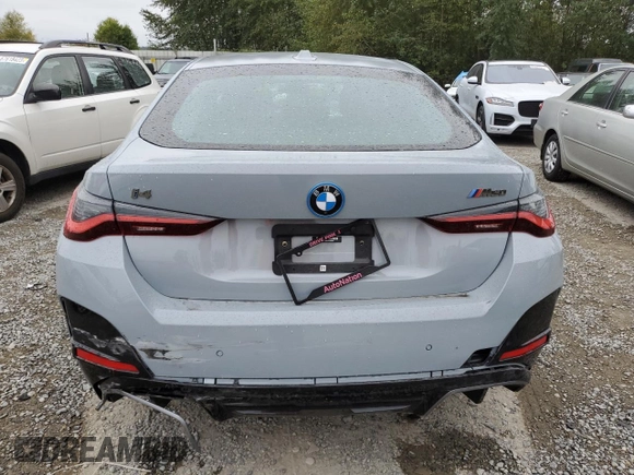 2023 BMW i4 M50 z VIN WBY33AW02PFP88948, wystawiony jako Copart lot #67563423 z przebiegiem 2 090 mil mil oraz . Historia ofert i sprzedaży dostępna na DreamBid. Obrazek 6.
